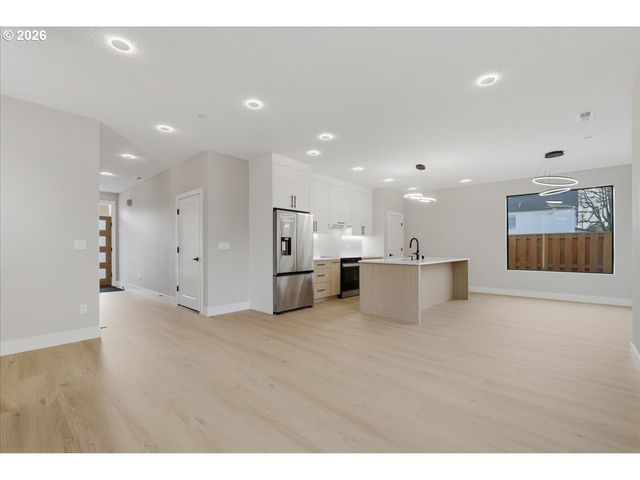 6623 Ne 27TH Pl, Vancouver, WA 98665