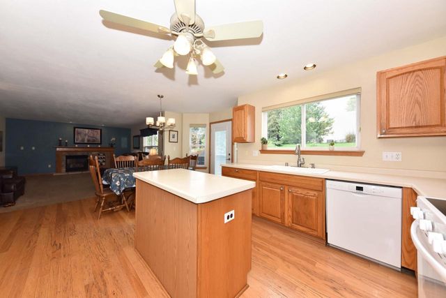 1266 Kennedy DRIVE, Hartford, WI 53027