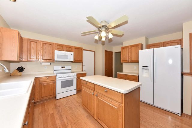 1266 Kennedy DRIVE, Hartford, WI 53027