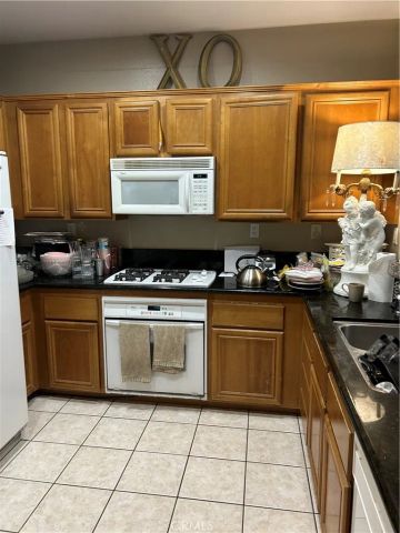 23415 Shorebreak Lane 60, Valencia, CA 91355