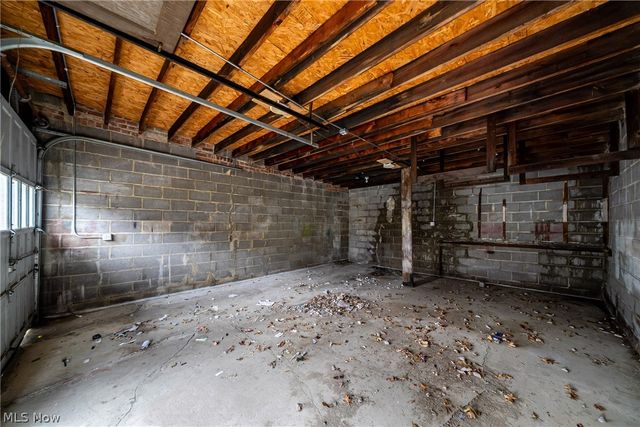 3601 Tullamore Road, University Heights, OH 44118