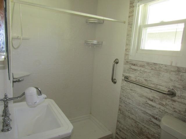 615 Glenwood Avenue, Owosso, MI 48867