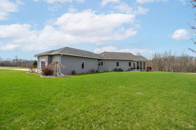 W3869 GARDEN DRIVE, Eden, WI 53019