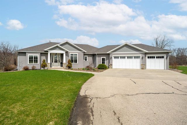 W3869 GARDEN DRIVE, Eden, WI 53019