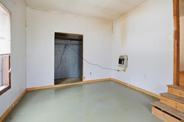 12 E PEEBLES RD, Memphis, TN 38109