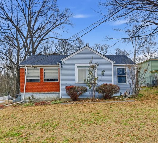 12 E PEEBLES RD, Memphis, TN 38109