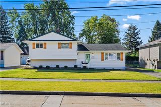 13489 Havendale Drive, Brook Park, OH 44142