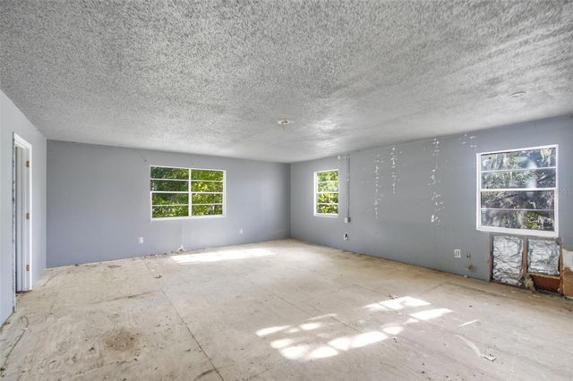 2805 NE 24TH COURT, Ocala, FL 34470