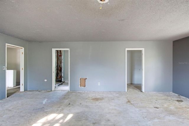 2805 NE 24TH COURT, Ocala, FL 34470