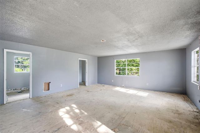 2805 NE 24TH COURT, Ocala, FL 34470