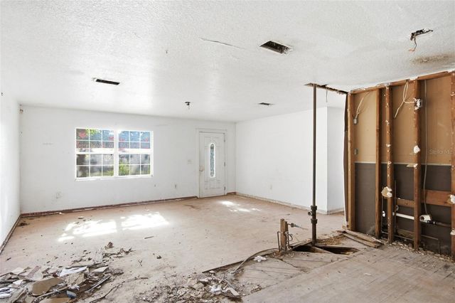 2805 NE 24TH COURT, Ocala, FL 34470
