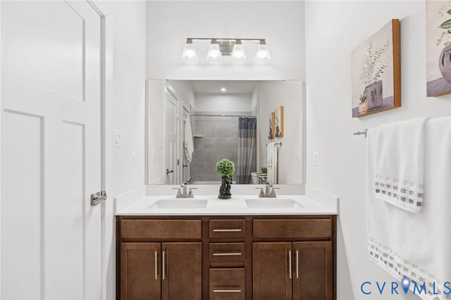 7683 Autumn Leaves Ln, New Kent, VA 23124
