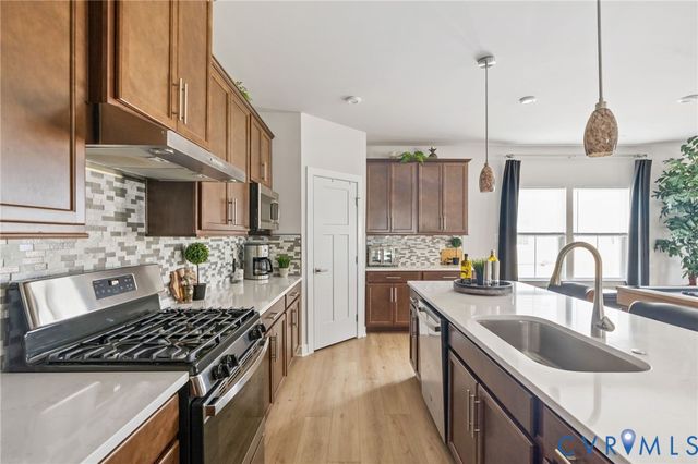 7683 Autumn Leaves Ln, New Kent, VA 23124
