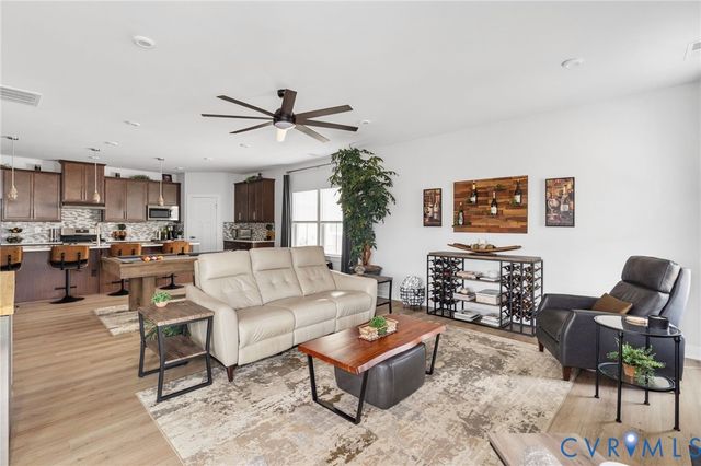 7683 Autumn Leaves Ln, New Kent, VA 23124