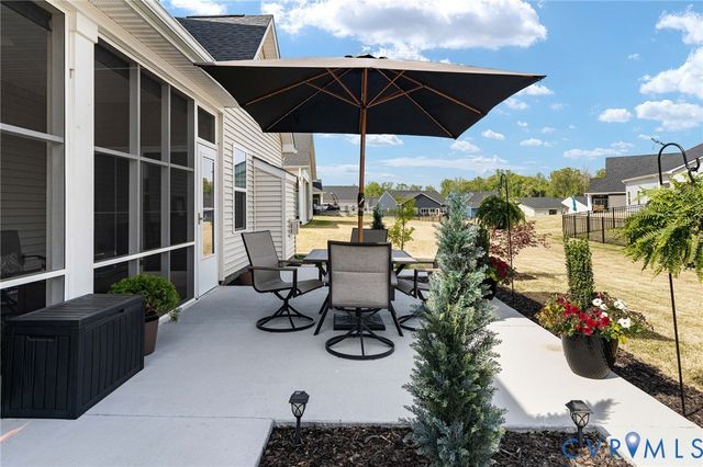 7683 Autumn Leaves Ln, New Kent, VA 23124