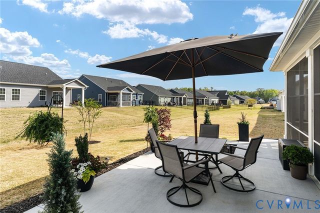 7683 Autumn Leaves Ln, New Kent, VA 23124