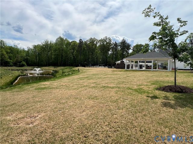 7683 Autumn Leaves Ln, New Kent, VA 23124