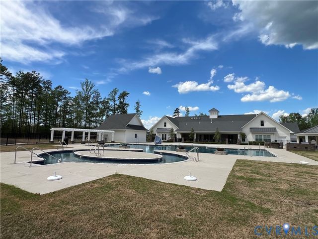 7683 Autumn Leaves Ln, New Kent, VA 23124