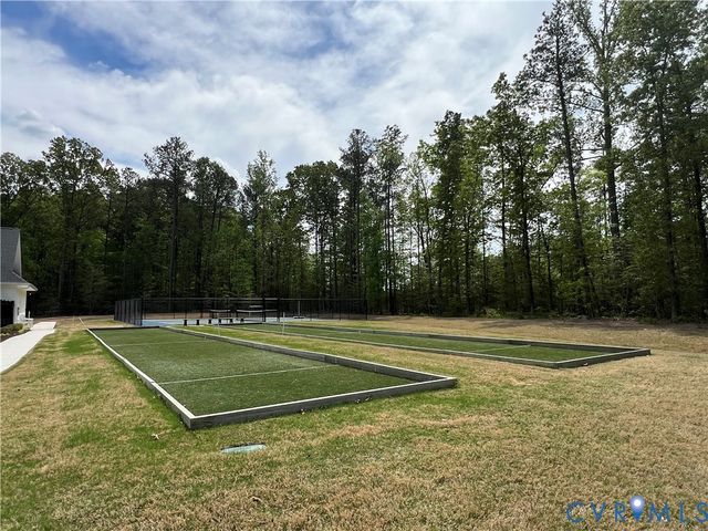 7683 Autumn Leaves Ln, New Kent, VA 23124