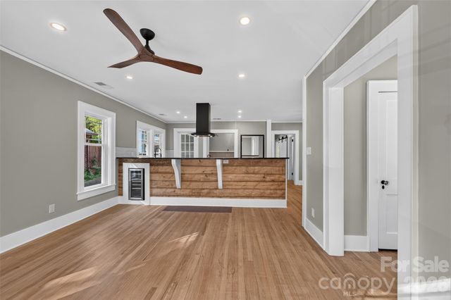 217 Norwood Street SW, Lenoir, NC 28645