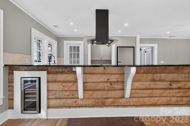 217 Norwood Street SW, Lenoir, NC 28645