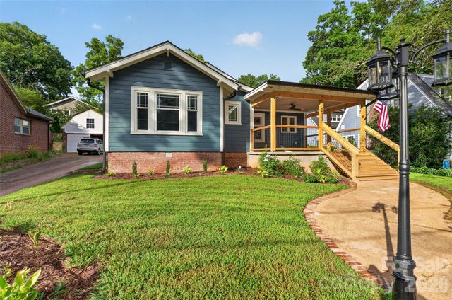 217 Norwood Street SW, Lenoir, NC 28645