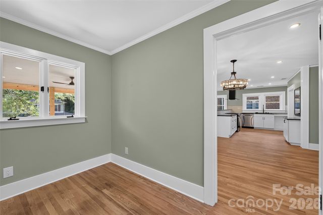 217 Norwood Street SW, Lenoir, NC 28645