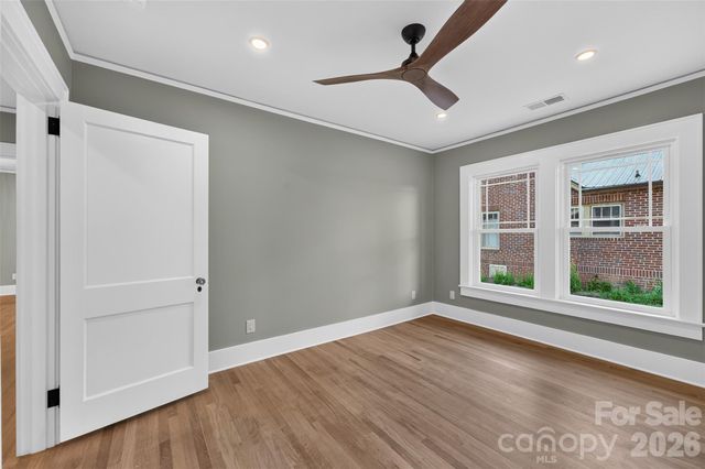 217 Norwood Street SW, Lenoir, NC 28645