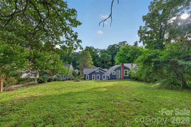 217 Norwood Street SW, Lenoir, NC 28645
