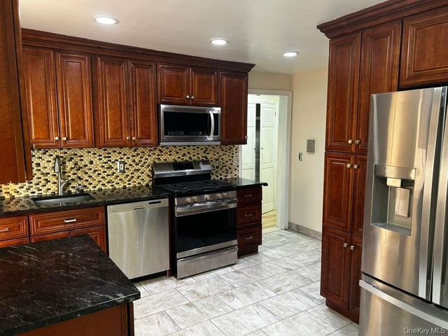 1222 Simpson Street 1FL, Bronx, NY 10459