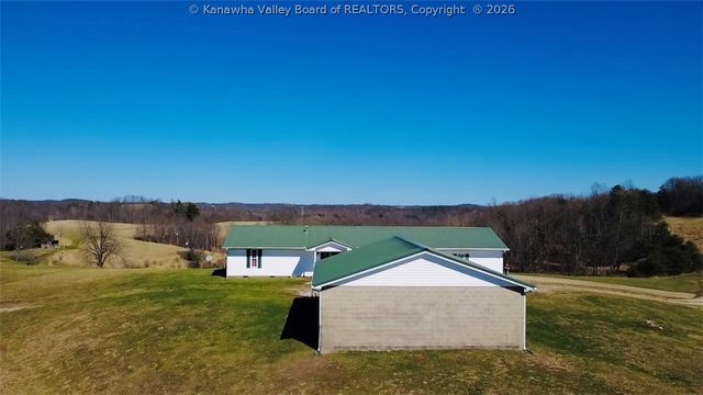 772 Fairview Lane, Given, WV 25245