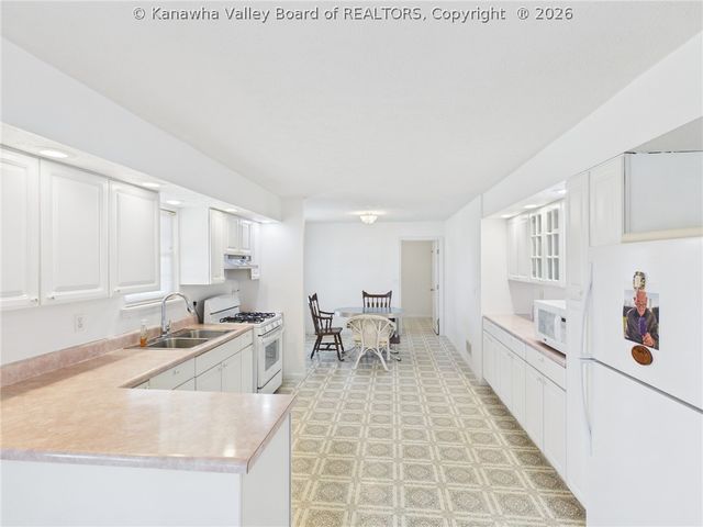 772 Fairview Lane, Given, WV 25245