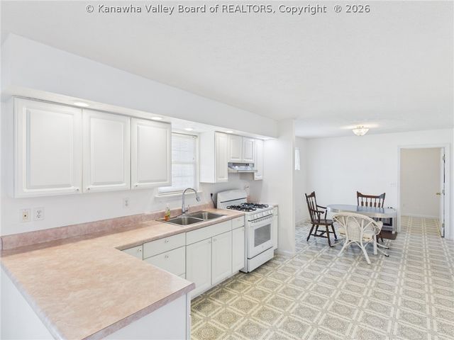 772 Fairview Lane, Given, WV 25245