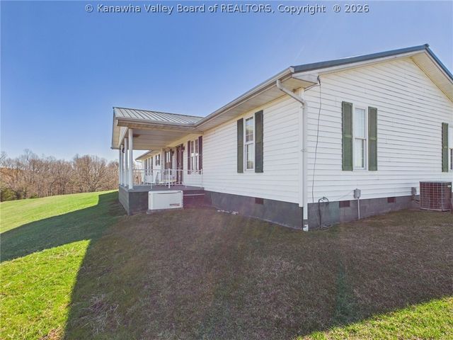 772 Fairview Lane, Given, WV 25245