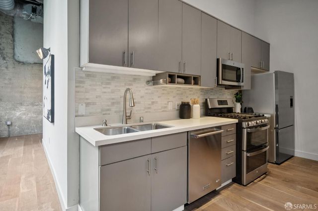 73 Sumner Street 101, San Francisco, CA 94103