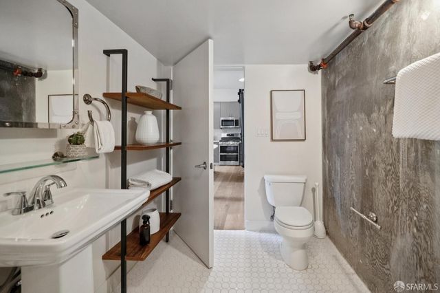 73 Sumner Street 101, San Francisco, CA 94103