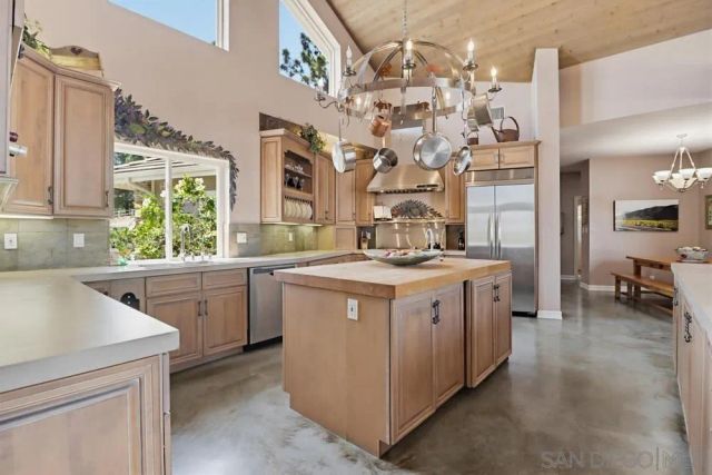 3019 Calle Allejandro, Jamul, CA 91935