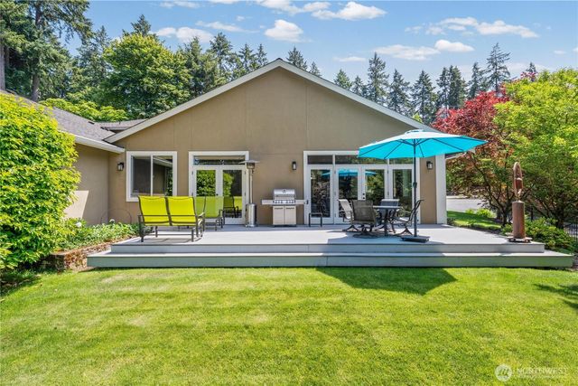 11226 Greystone Drive SW, Lakewood, WA 98499