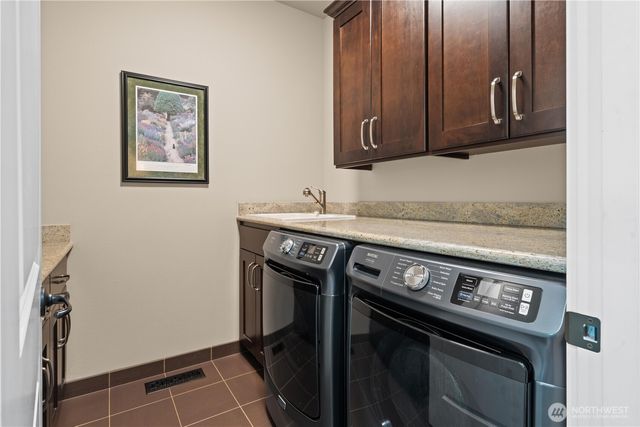 11226 Greystone Drive SW, Lakewood, WA 98499