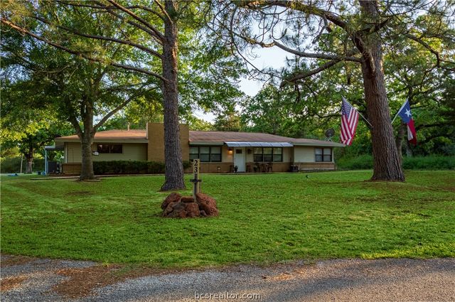 23 Casper Place, Hilltop Lakes, TX 77871