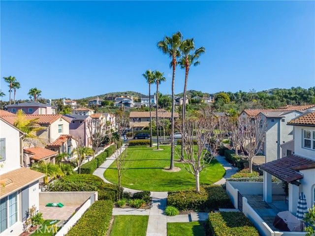 25 Amy Way, Ladera Ranch, CA 92694