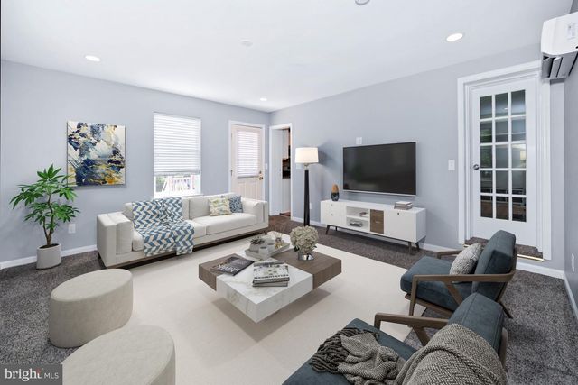 809 WOODSDALE RD, Wilmington, DE 19809
