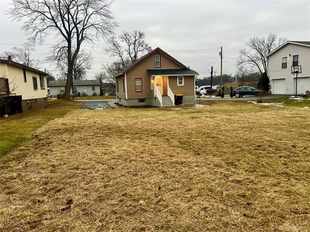 55 Hulse Avenue, Middletown, NY 10940