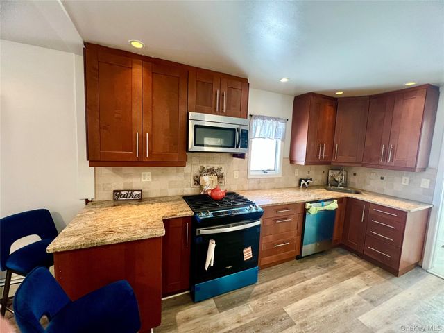 55 Hulse Avenue, Middletown, NY 10940