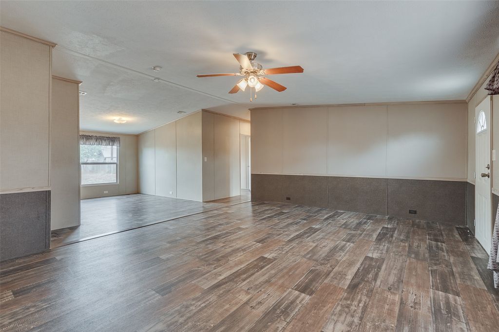 181 Sondra Lin Boulevard, Decatur, TX 76234 — photo 5