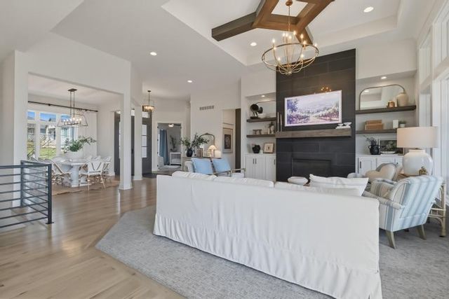 3501 W 150th Street, Leawood, KS 66224