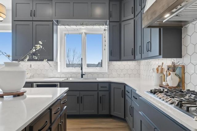 3501 W 150th Street, Leawood, KS 66224