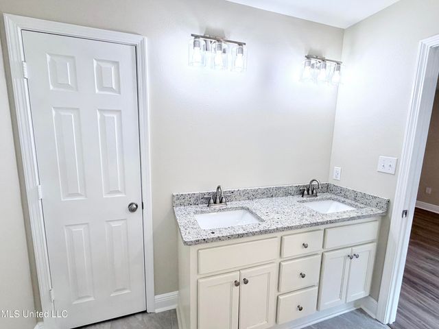 9217 Seahorse Avenue, Ocean Springs, MS 39564