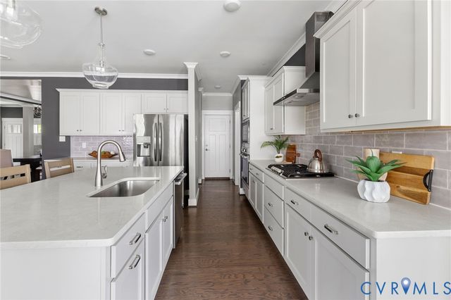 15100 Litton Dr, Midlothian, VA 23112