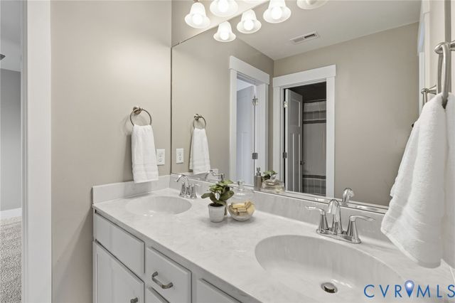 15100 Litton Dr, Midlothian, VA 23112